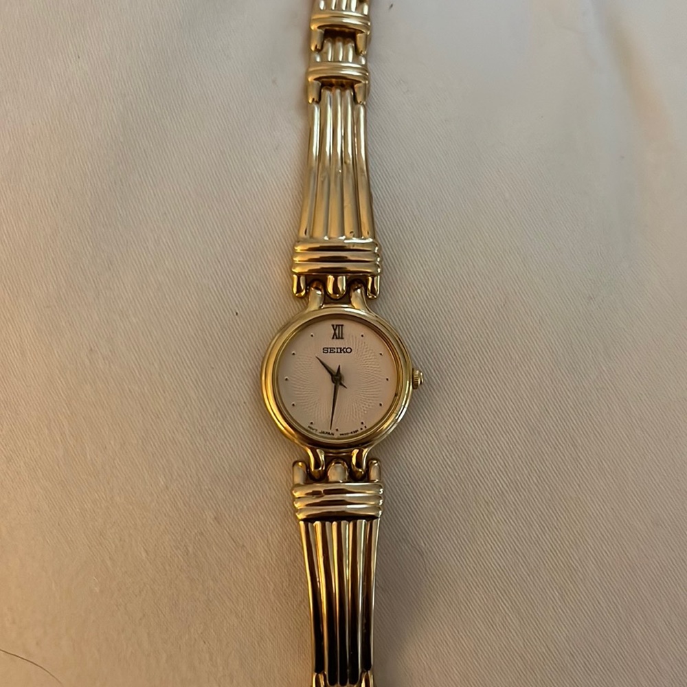 Vintage Seiko Gold Tone Women’s Bracelet Watch